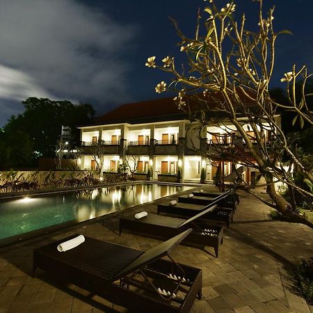 Hotel Le Lima Kuta Lombok Esterno foto