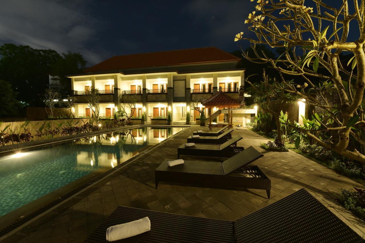 Hotel Le Lima Kuta Lombok Esterno foto