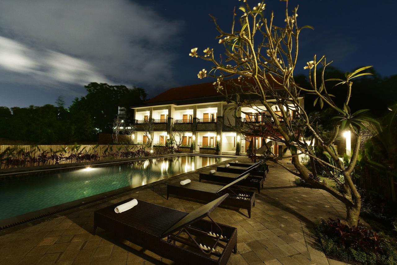 Hotel Le Lima Kuta Lombok Esterno foto