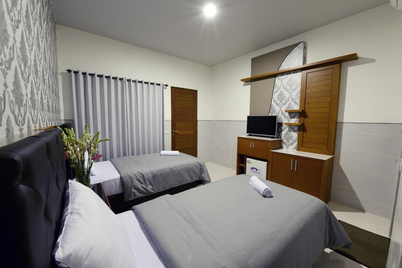 Hotel Le Lima Kuta Lombok Esterno foto